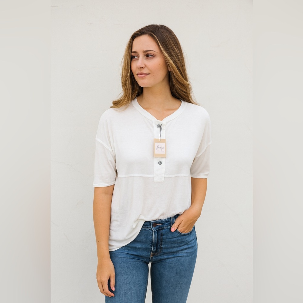 POL Not Your Basic T White Button‎ Henley Tee Top Size Small